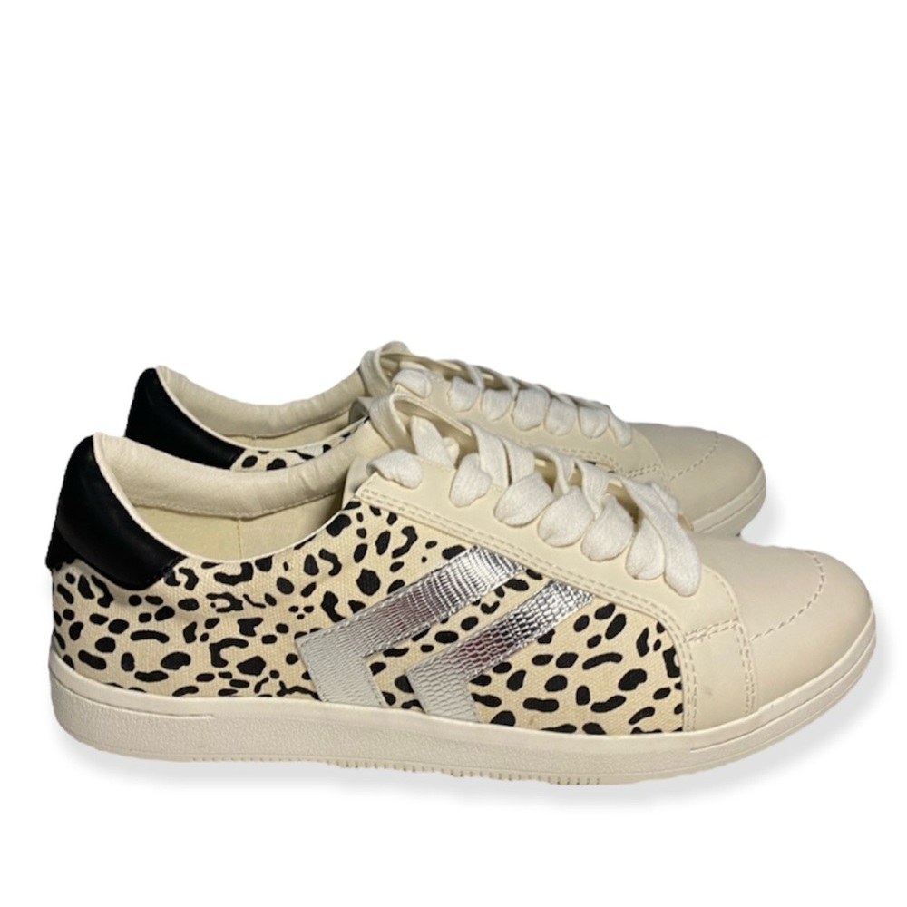 - Dolce Vita Woman’s lace-up Sneakers